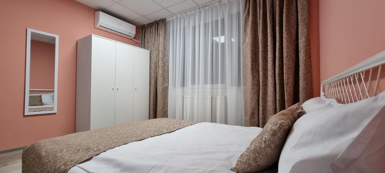 Hostel Citadella Deva Ngoại thất bức ảnh