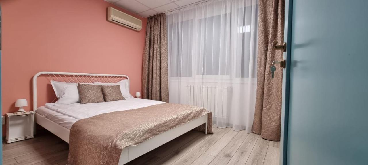 Hostel Citadella Deva Ngoại thất bức ảnh