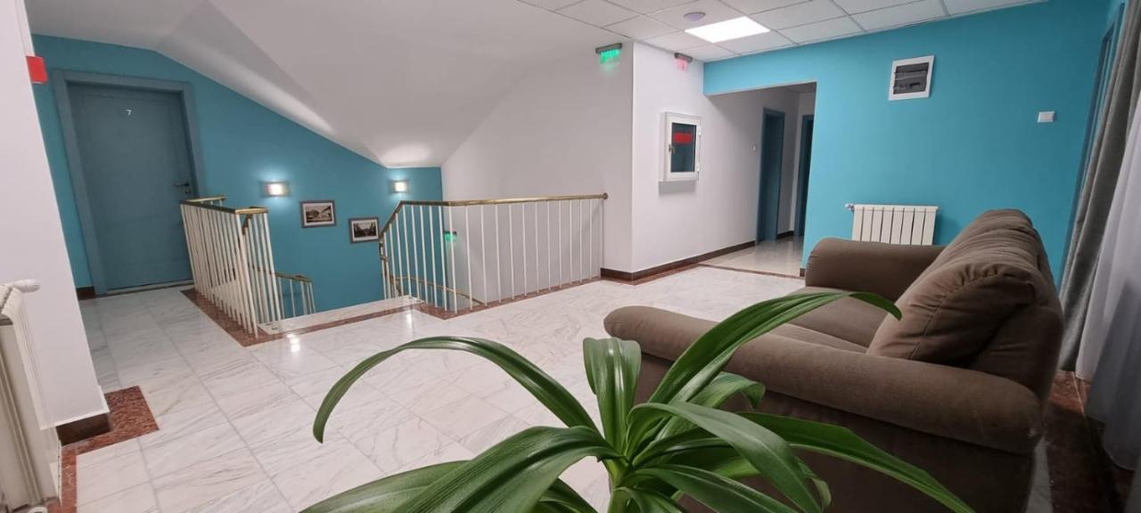 Hostel Citadella Deva Ngoại thất bức ảnh