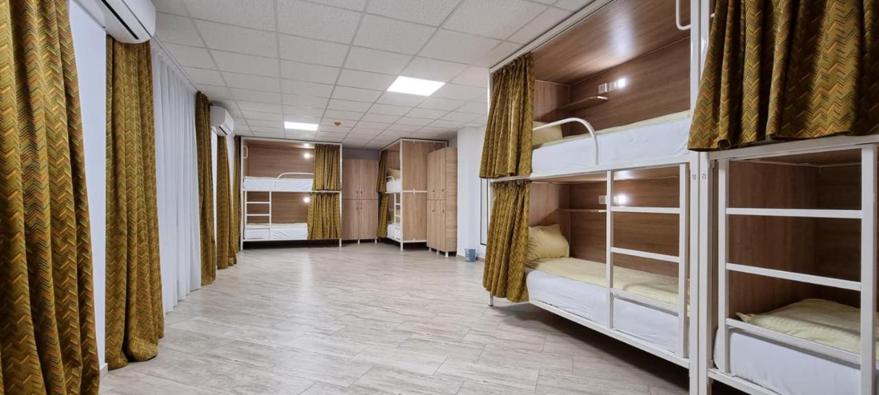 Hostel Citadella Deva Ngoại thất bức ảnh