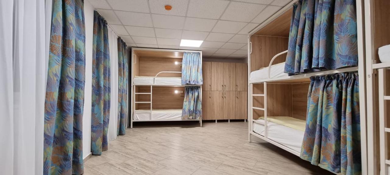 Hostel Citadella Deva Ngoại thất bức ảnh