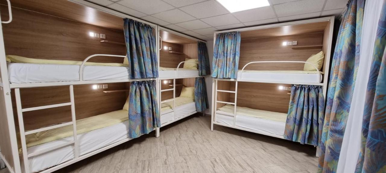 Hostel Citadella Deva Ngoại thất bức ảnh