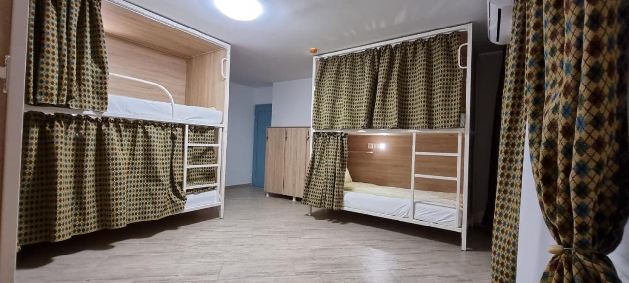 Hostel Citadella Deva Ngoại thất bức ảnh