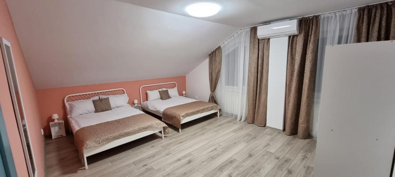 Hostel Citadella Deva Ngoại thất bức ảnh